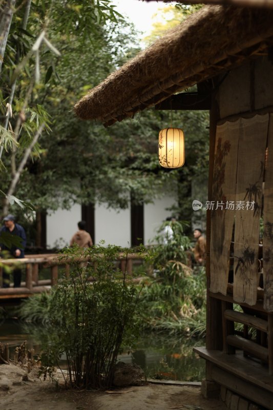 田园茅草屋古风