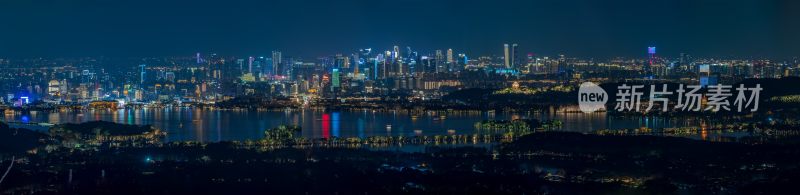 城市夜景湖畔高楼全景