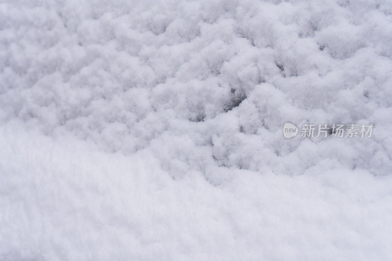 室外降雪之后洁白的积雪背景