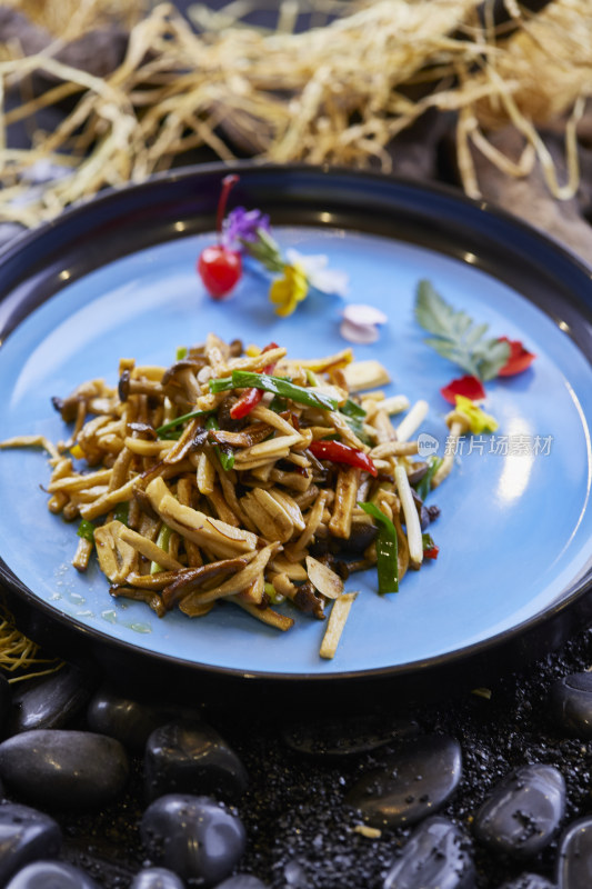 小炒杂菌（杏鲍菇 白玉菇 茶树菇 鸡枞）