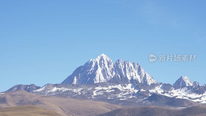 雅拉雪山冬季风光