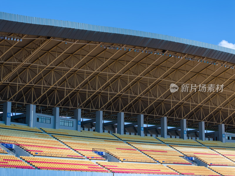 晴天现代化城市体育中心，观众看台，大场景