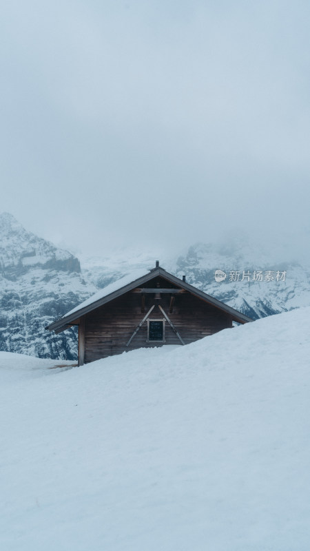 雪山木屋