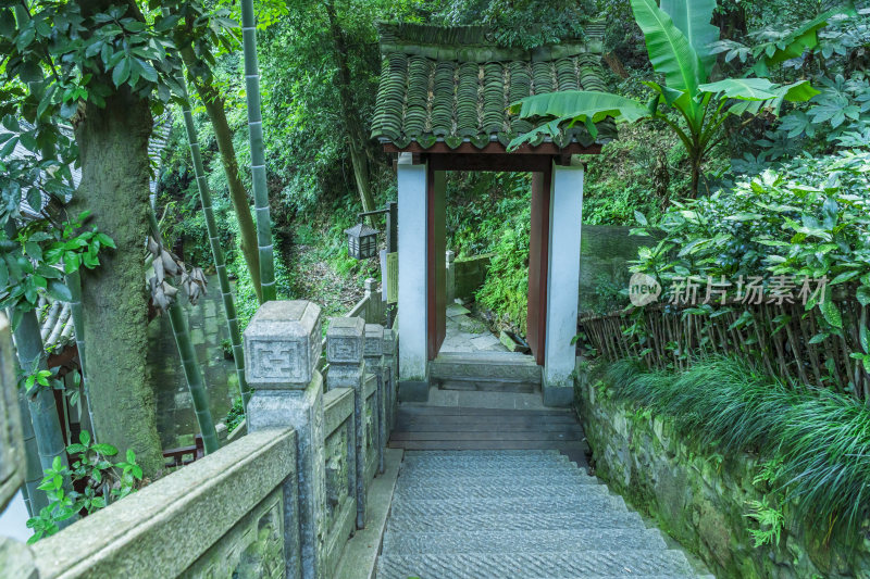 杭州飞来峰韬光寺古建筑风景