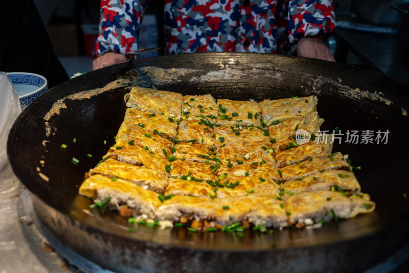 湖北武汉著名小吃三鲜豆皮