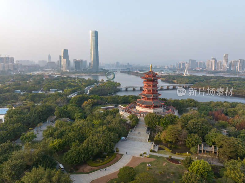 福建厦门集美水月广场杏林阁日落夜景航拍