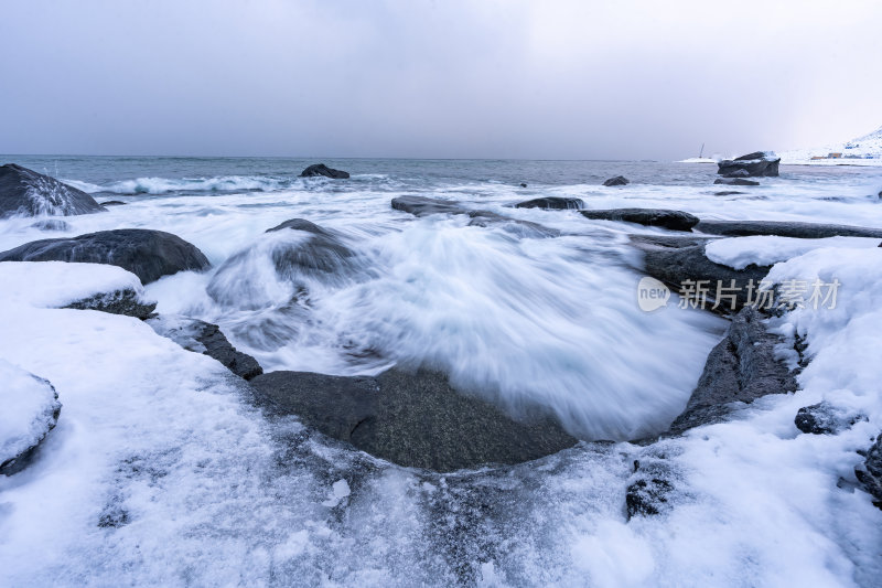 挪威罗弗敦群岛北极圈雷纳冬季雪景渔船风光