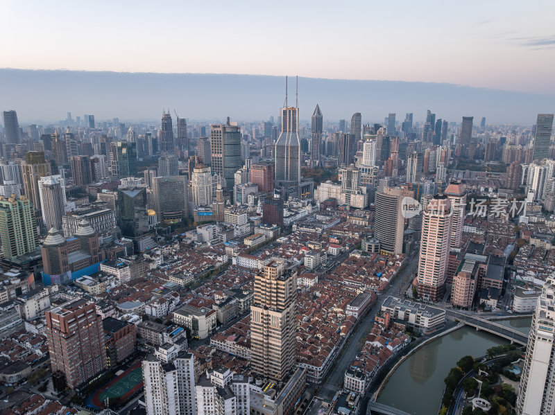 上海外滩陆家嘴城市建筑群城市天际线航拍