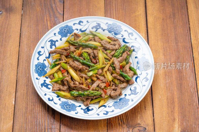 特色中餐川味炒菜芦笋炒牛肉及配料