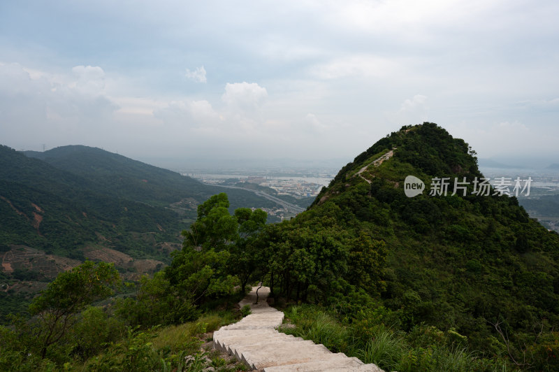 中山神湾丫髻山山顶风光