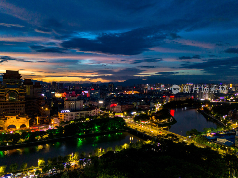 玉林夜景交通航拍图