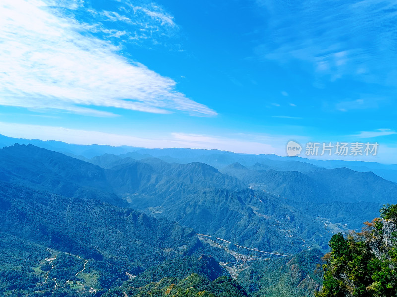 汉中龙头山景区群山山脉俯瞰山川