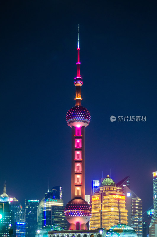 上海浦东新区陆家嘴城市天际线夜景