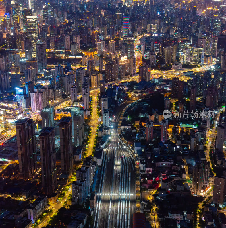 航拍上海现代都市摩天大楼陆家嘴外滩夜景