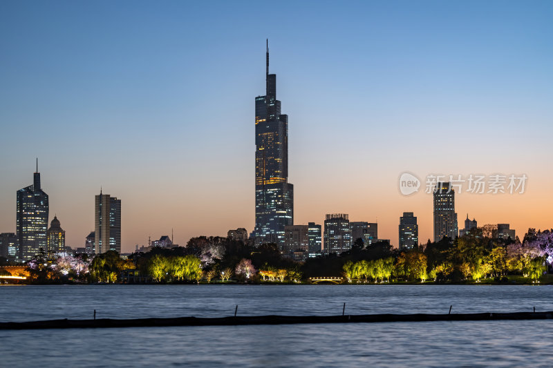 江苏南京CBD紫峰大厦建筑群日落夜景城市