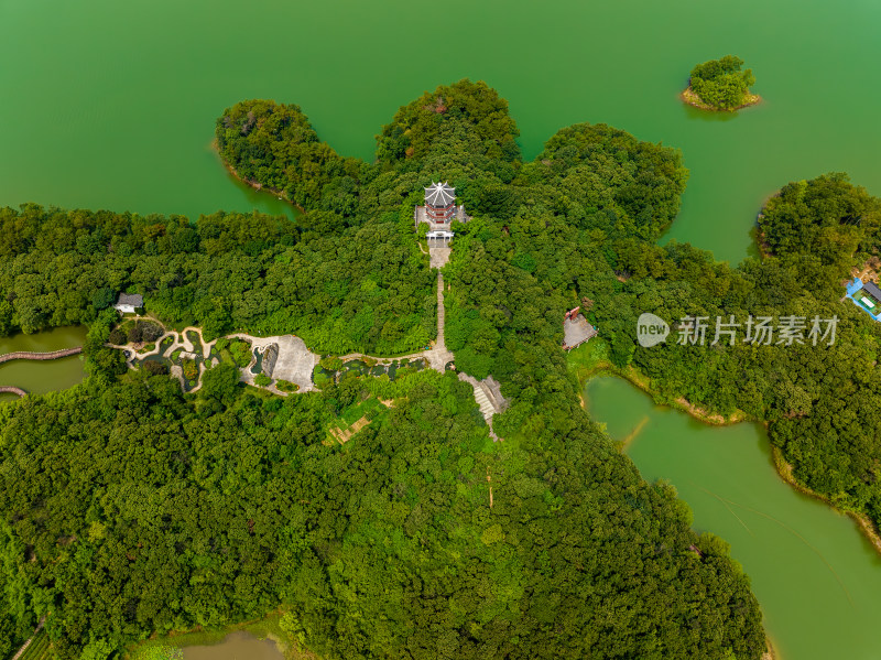 航拍夏季河南信阳南湾湖茶岛风光