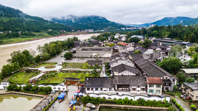 巴中白衣古镇航拍全景