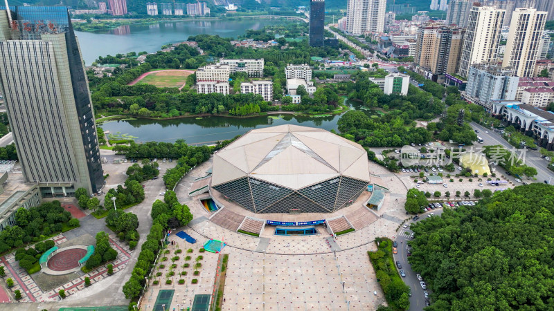 湖北黄石城市风光地标建筑航拍图