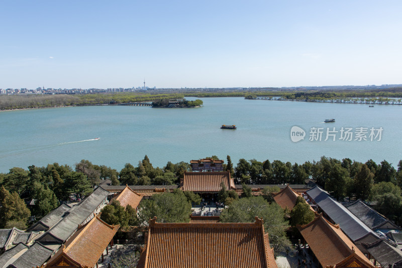 北京颐和园春日风光湖光山色和古建筑群