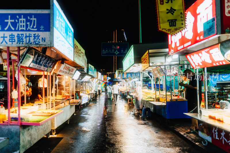 通辽九中夜市