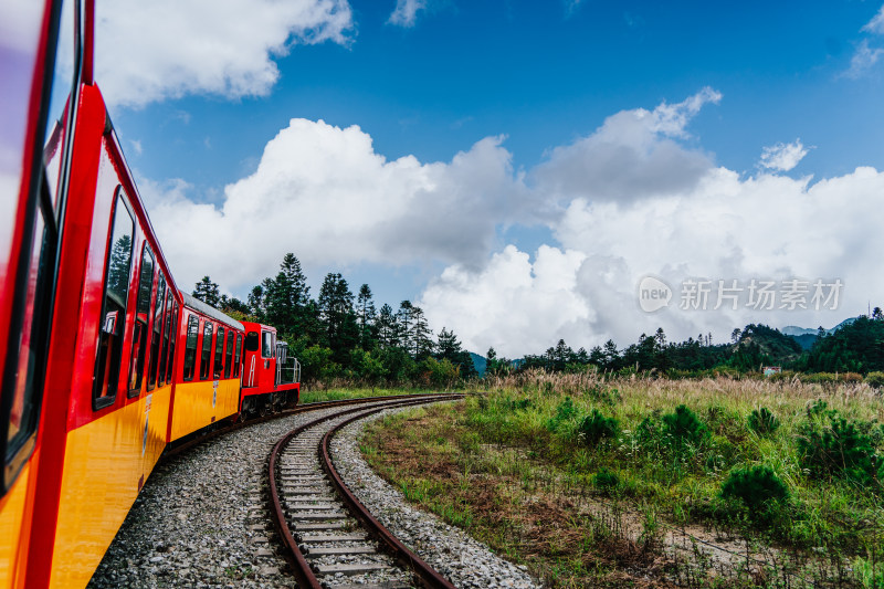 宜春明月山小火车