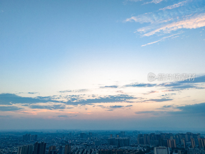 眉山城市天空风光航拍图