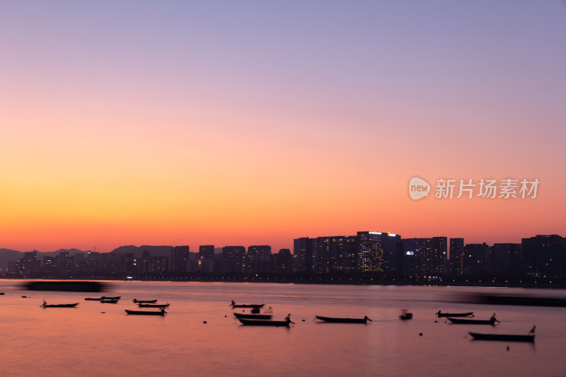 杭州钱塘江畔夜景的延时摄影素材