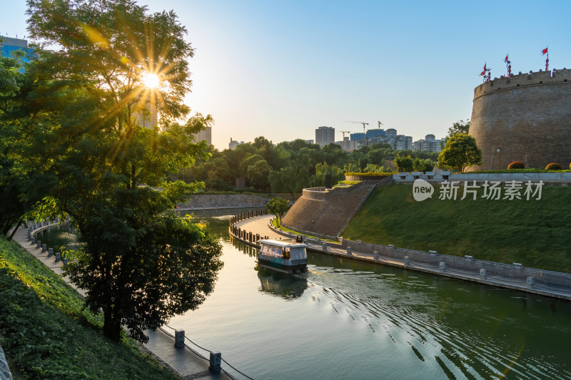 西安城墙护城河