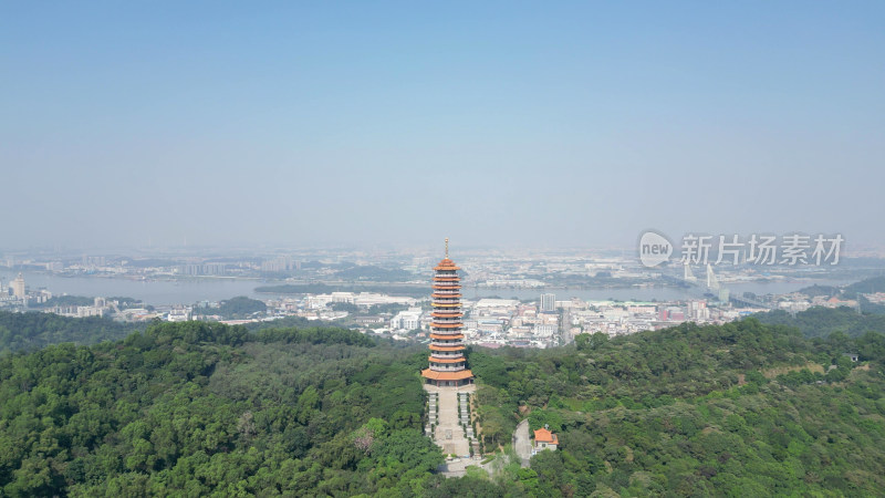 航拍广东江门白水带公园龙光塔