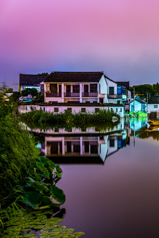 苏州吴中甪直古镇夜景