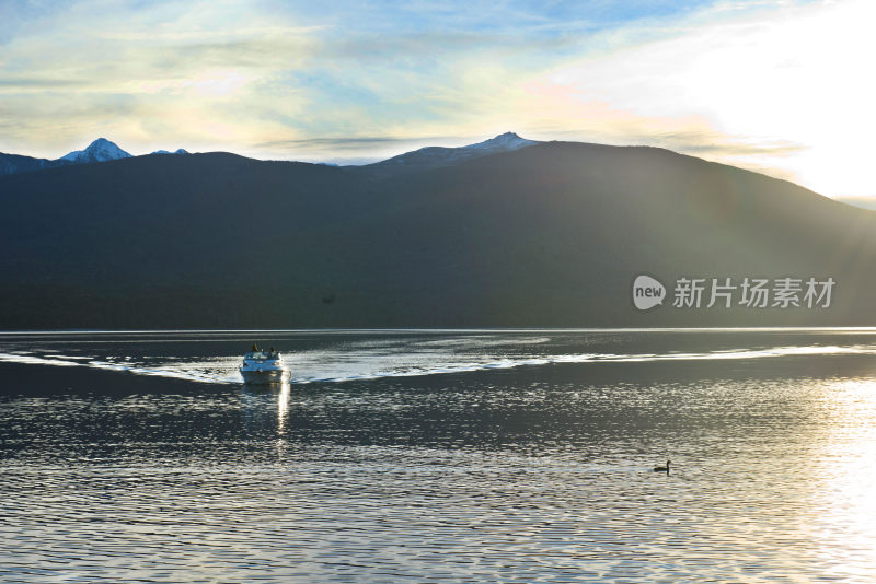 新西兰湖光山色