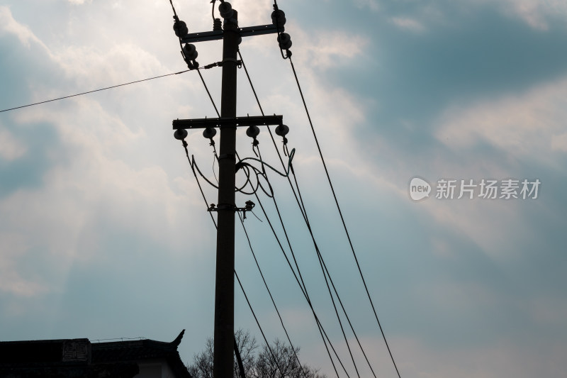 电线杆与电线和天空景象