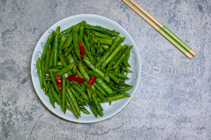 美食热菜烹饪炒芦笋