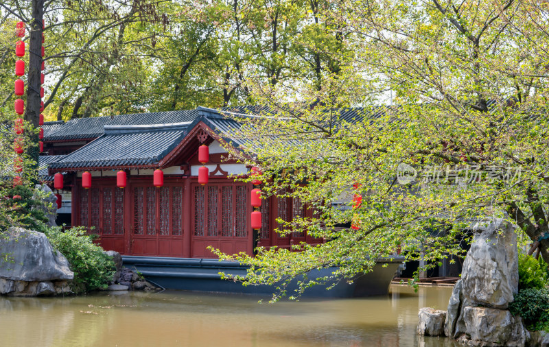 中国古典红房建筑