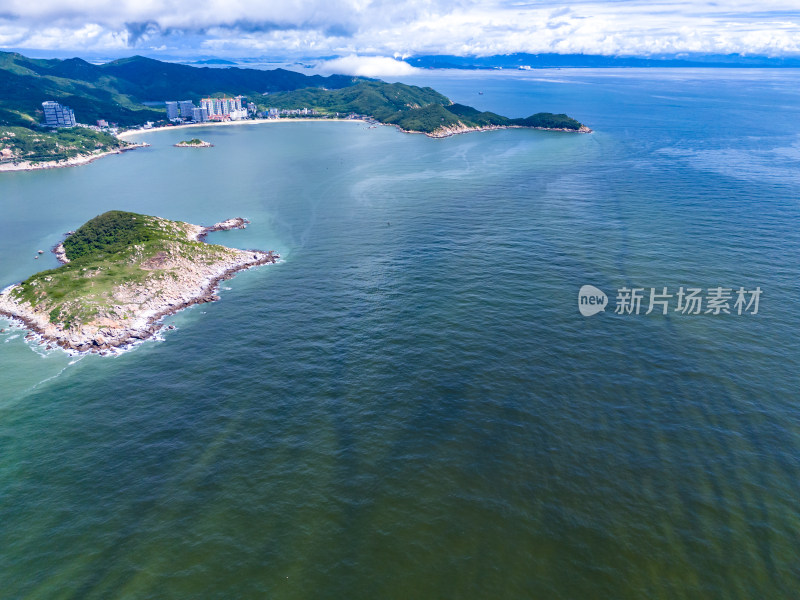 蓝色海洋大海海岛风光航拍图