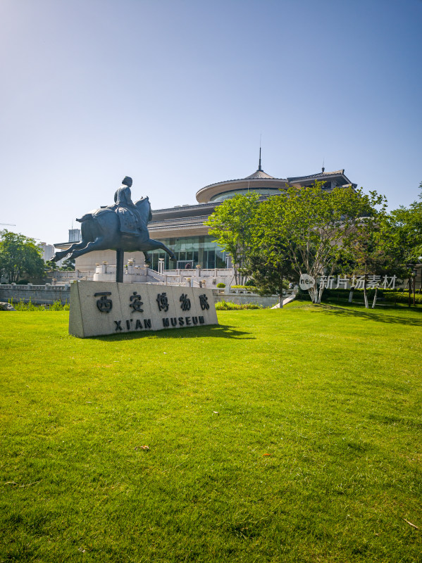 陕西西安博物院小雁塔胡人骑马雕塑