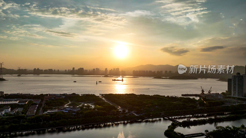 福建厦门海边夕阳晚霞航拍