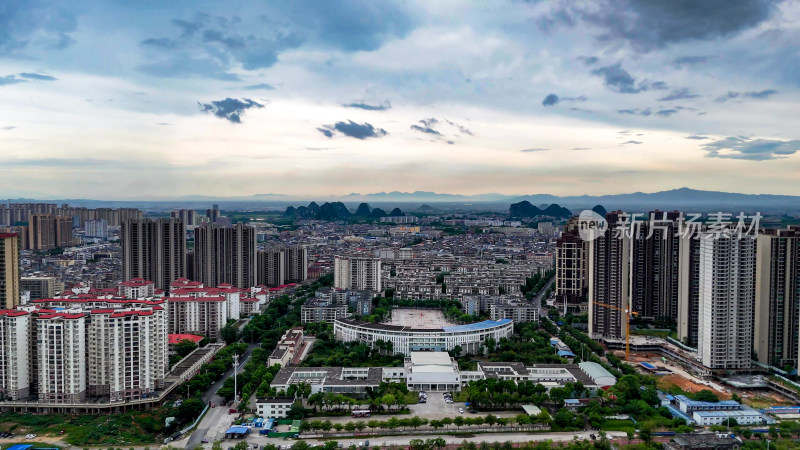 广西贵港城市大景航拍图