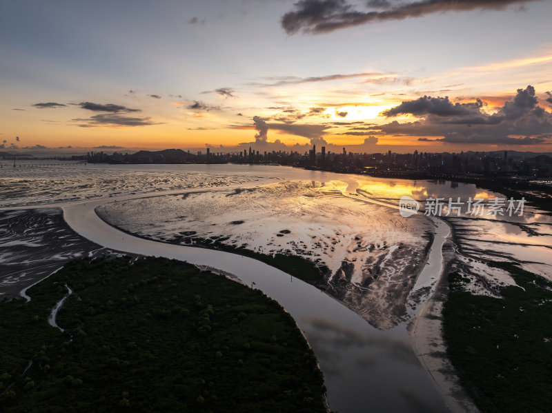 广东大湾区深圳前海湾涂滩日落城市夜景航拍