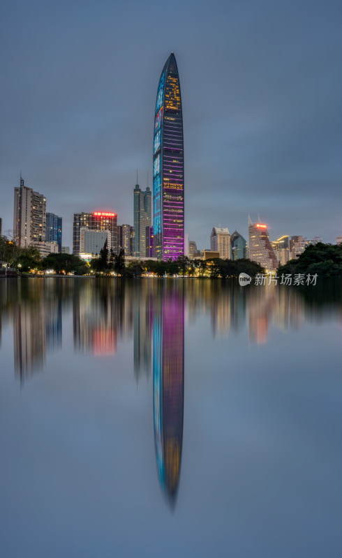 深圳地标建筑京基100大厦夜景