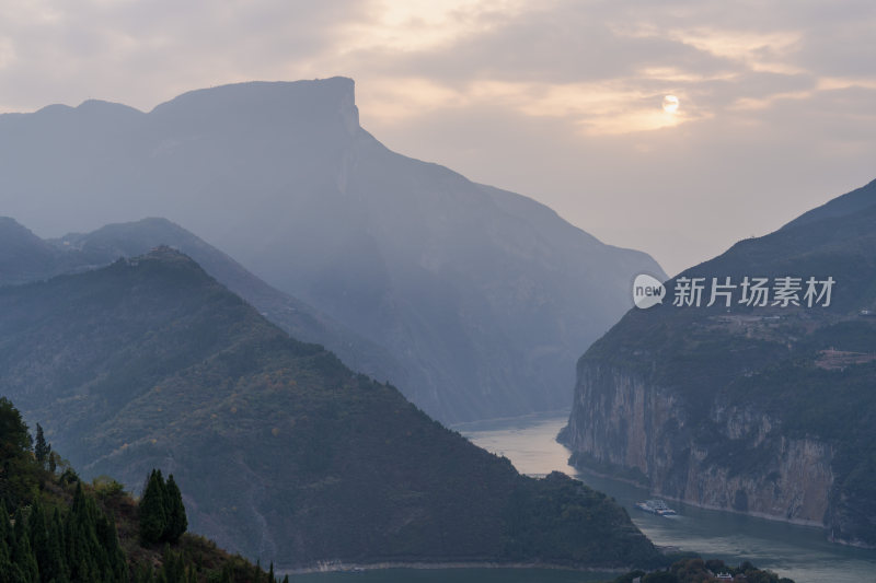 长江三峡重庆奉节瞿塘峡山水风光