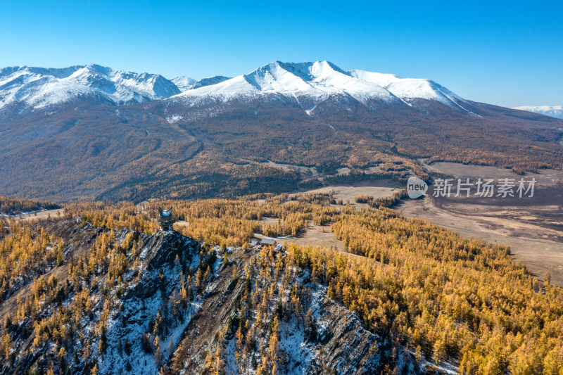 新疆北疆阿勒泰喀纳斯风景区喀纳斯湖