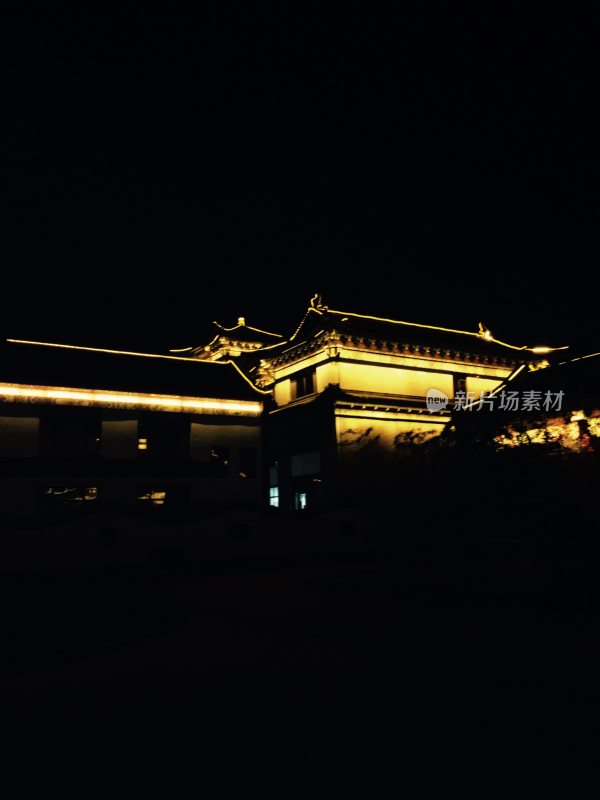 仿古建筑夜景灯光线条