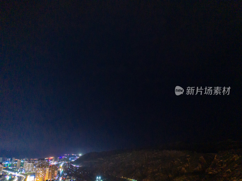 四线城市定西城市夜景航拍图