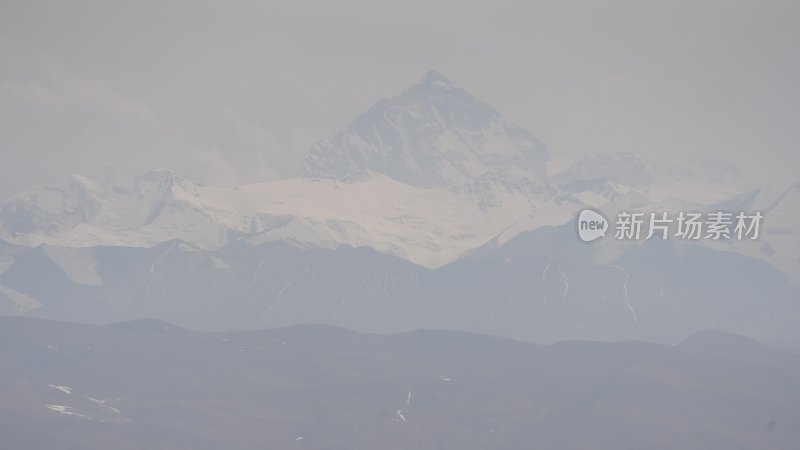 珠穆朗玛峰