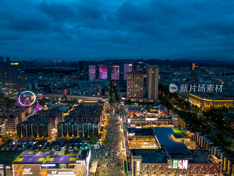 深圳龙华大浪商业中心夜景航拍图