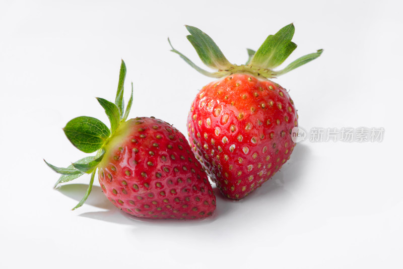 新鲜多汁的草莓