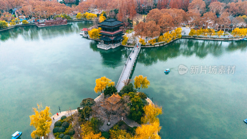 合肥古逍遥津公园城市公园湖泊秋景俯瞰