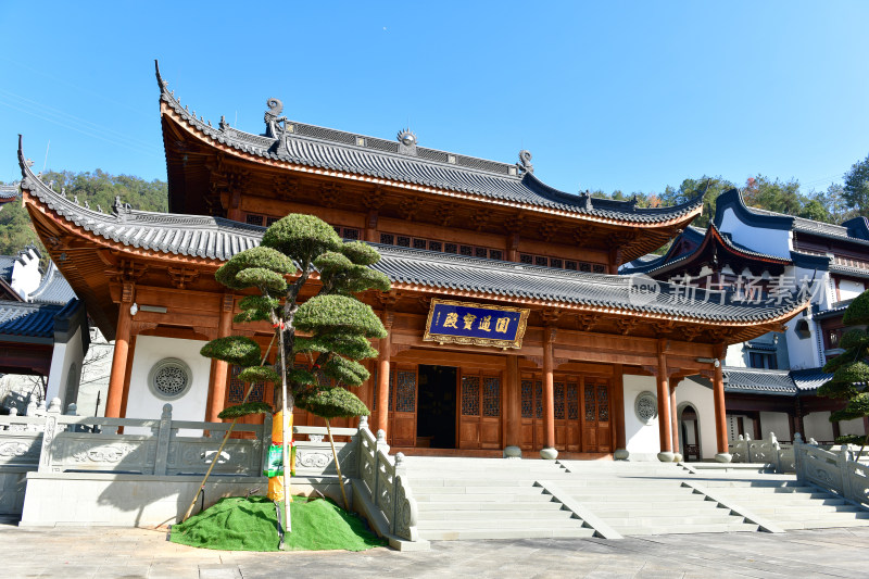 中式古建筑杭州龙华禅寺