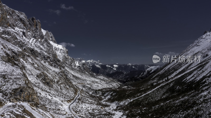 扎尕那冬季雪景